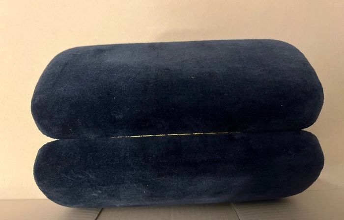 Gucci sunglasses Genuine blue velvet hard case