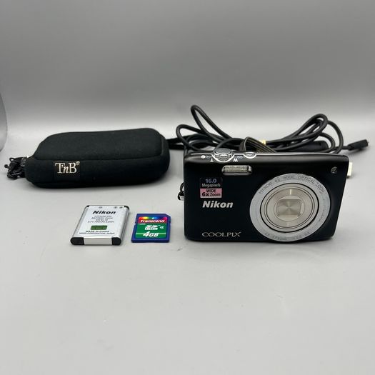 Nikon Coolpix S2700 16MP Digital Camera Black - Full Kit