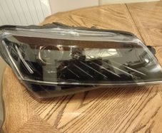 2019 Skoda Superb Xenon Headlight - Drivers Side