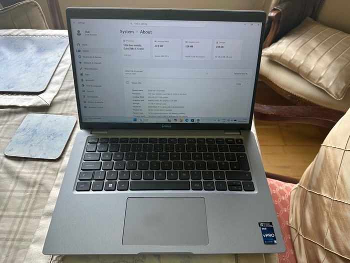 Dell 5440 i5-1235u 256hdd 24gb ram