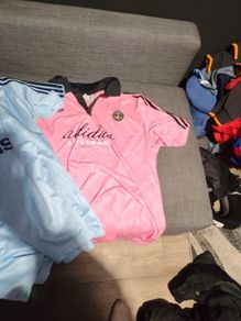 men's Adidas top