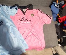 men's Adidas top