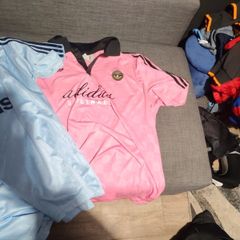 men's Adidas top