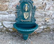Large Metal Wall Fountain Eire Harp To Centre