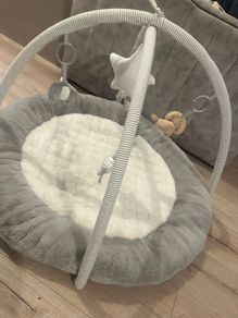Mama and papas play mat