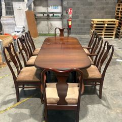 Mahogany Dining Table & Chairs set