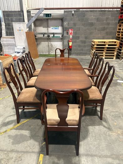 Mahogany Dining Table & Chairs set