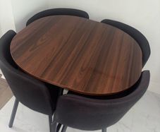 Table & chairs