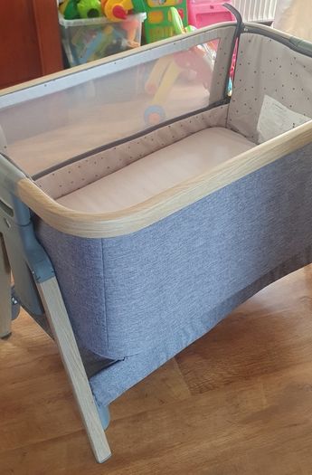 Tutti Bambini Cozee Bedside Crib - Oak and Charcoal