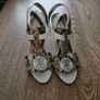 Guess heel Image 3