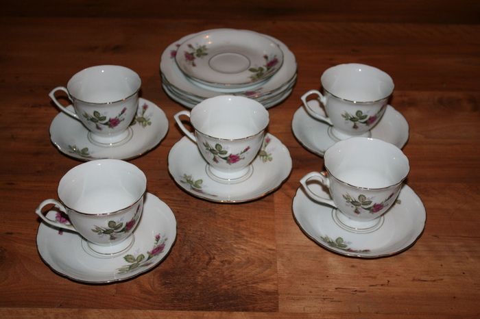 Porcelain set