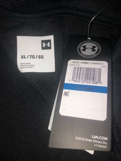 Under Armour Jacket top size XL brand new
