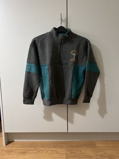 unisex PE top Scoil na Naomh uillig