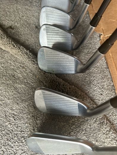 Ping G410 graphite clubs.