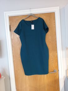 Label Be Dress.  S. 18.  B.N.W.T.
