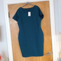 Label Be Dress.  S. 18.  B.N.W.T.