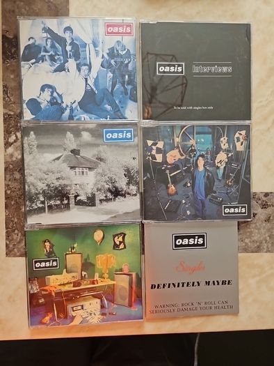 2 Oasis CD Singles Boxsets