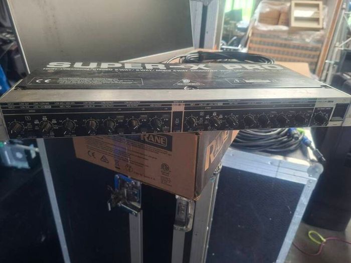 mackie 1800sa active subwoofers (pair)
