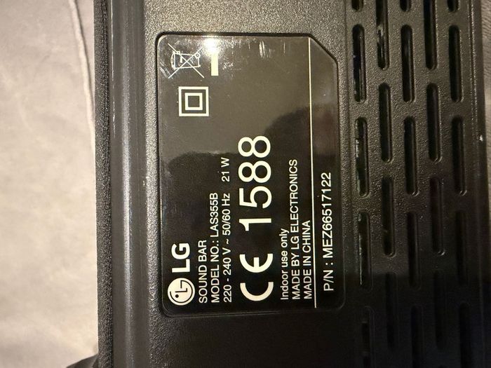LG  soundbar and Woofer