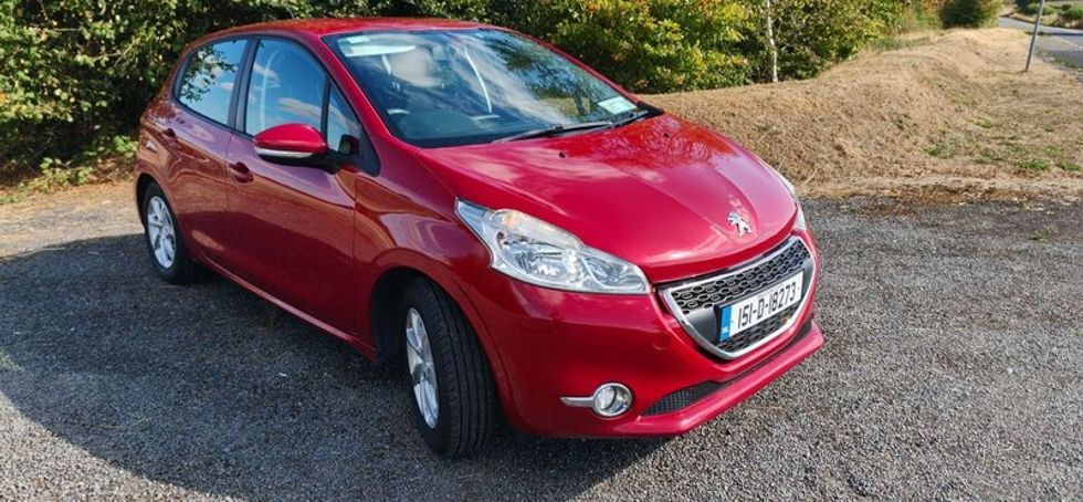 Peugeot 208 2015