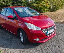 Peugeot 208 2015