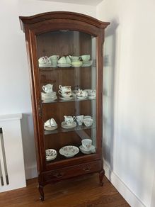 Display cabinet