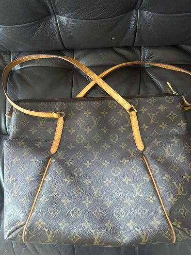 Louis vuitton bag