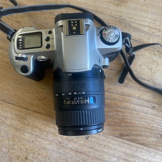 Canon Eos 500 Camera