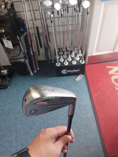Wilson Staff Drivinb Iron