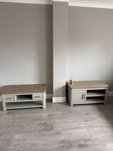 TV Unit/ Cabinet