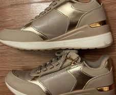 Wedge Trainers/ Runners