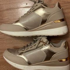 Wedge Trainers/ Runners