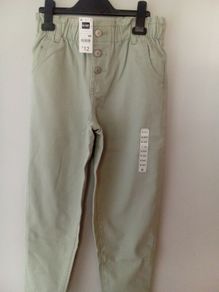 girls wear paperbag jeans aged 9-10..2 pairs available