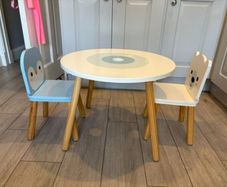 Table and 2 Chairs Polar
