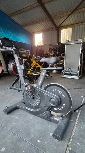 Echelon' bike and rower