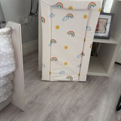 baby changing mat