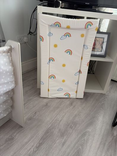 baby changing mat