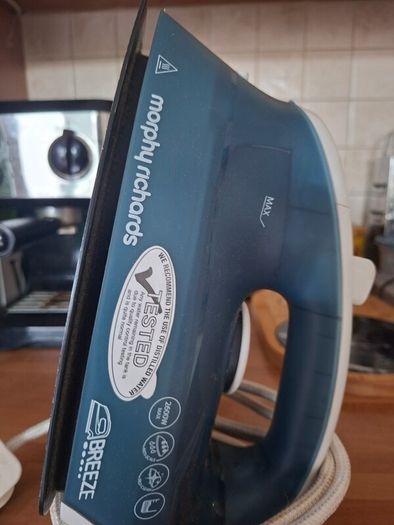 Morphy Richards Iron