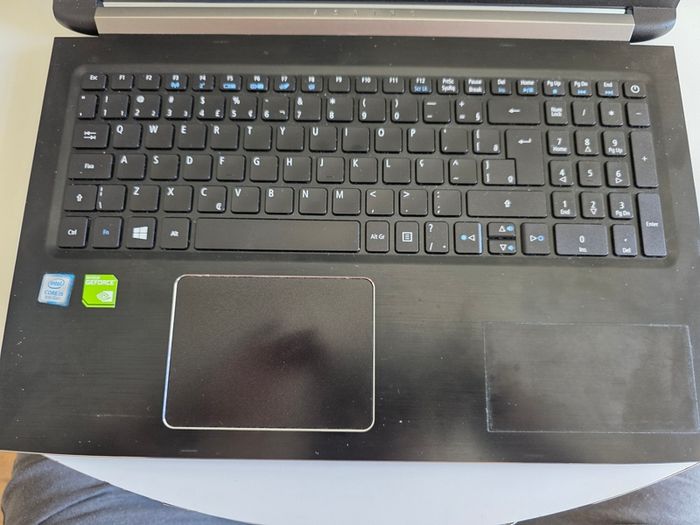 Acer Aspire A515-51g | I5-8250u | 20gb Ram | 512gb Ssd | Mx130