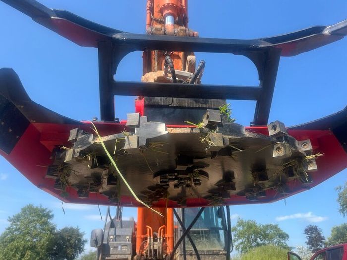 Disc mulcher to suit 20 ton digger