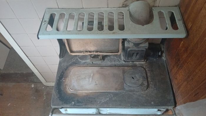 Solid Fuel Stove