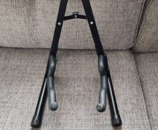 Guitar stand