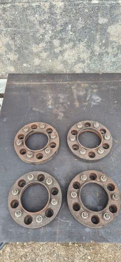 30mm wheel spaces for toyota hilux