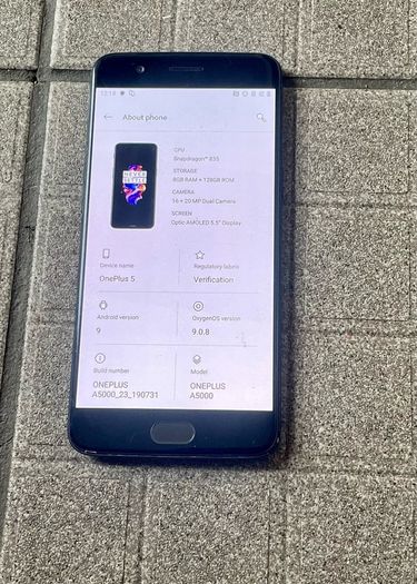 One plus 5 8 gb Ram