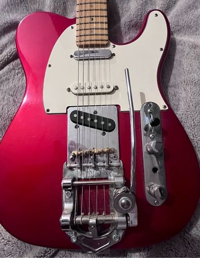 Fender USA Telecaster - Chrome Red