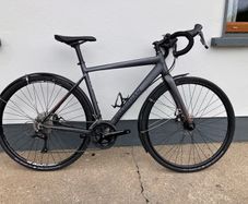 Boardman ADV 8.6 Gravel bike