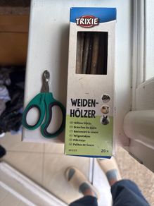 Pet nail clipper and half pack of Willow Sticks