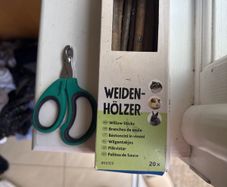 Pet nail clipper and half pack of Willow Sticks