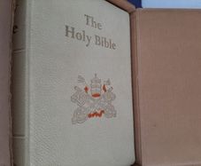 Vintage family Holy Bible genuine leather cover in original box