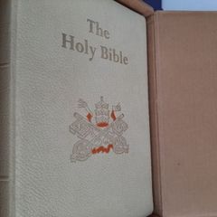 Vintage family Holy Bible genuine leather cover in original box